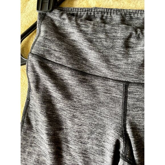Athleta Size S Ankle Cropped Leggings Heather Gray Athleisure Made in Sri Lanka - Picture 5 of 5